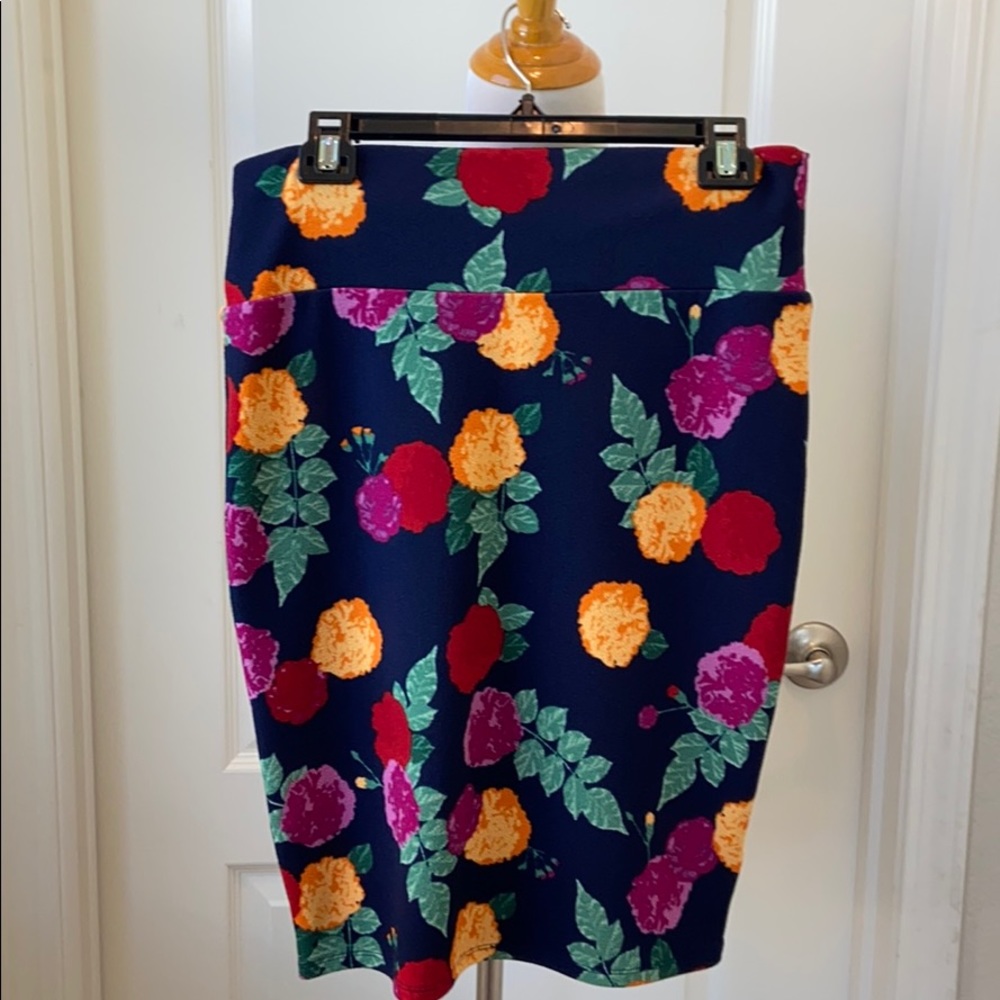 LuLaRoe skirt